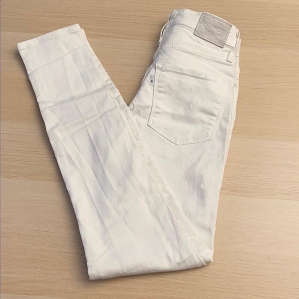 NWOT White Levi 721 High Rise Skinny Jean